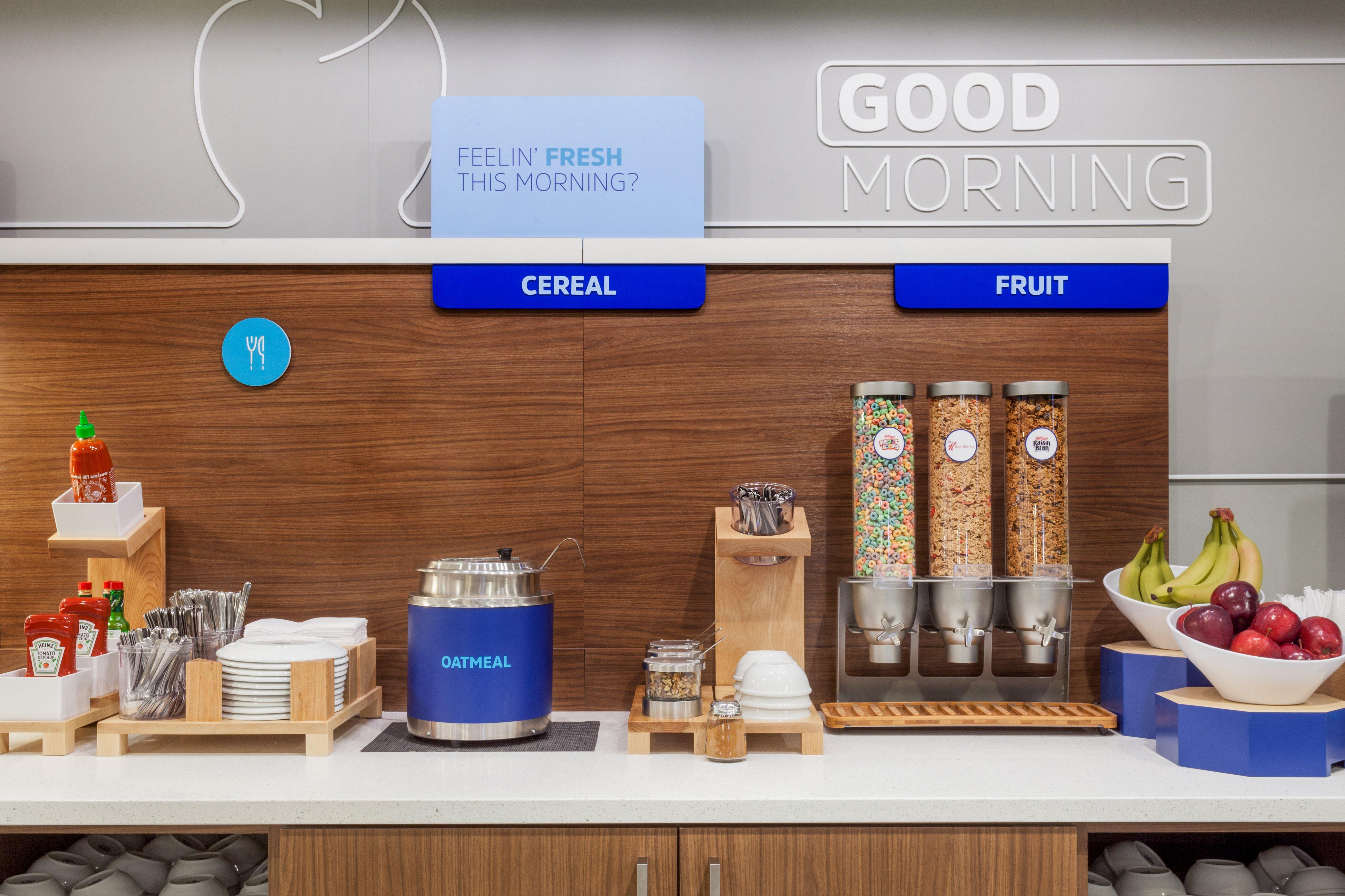 Holiday Inn Express & Suites Panama City Beach Beachfront By Ihg Buitenkant foto