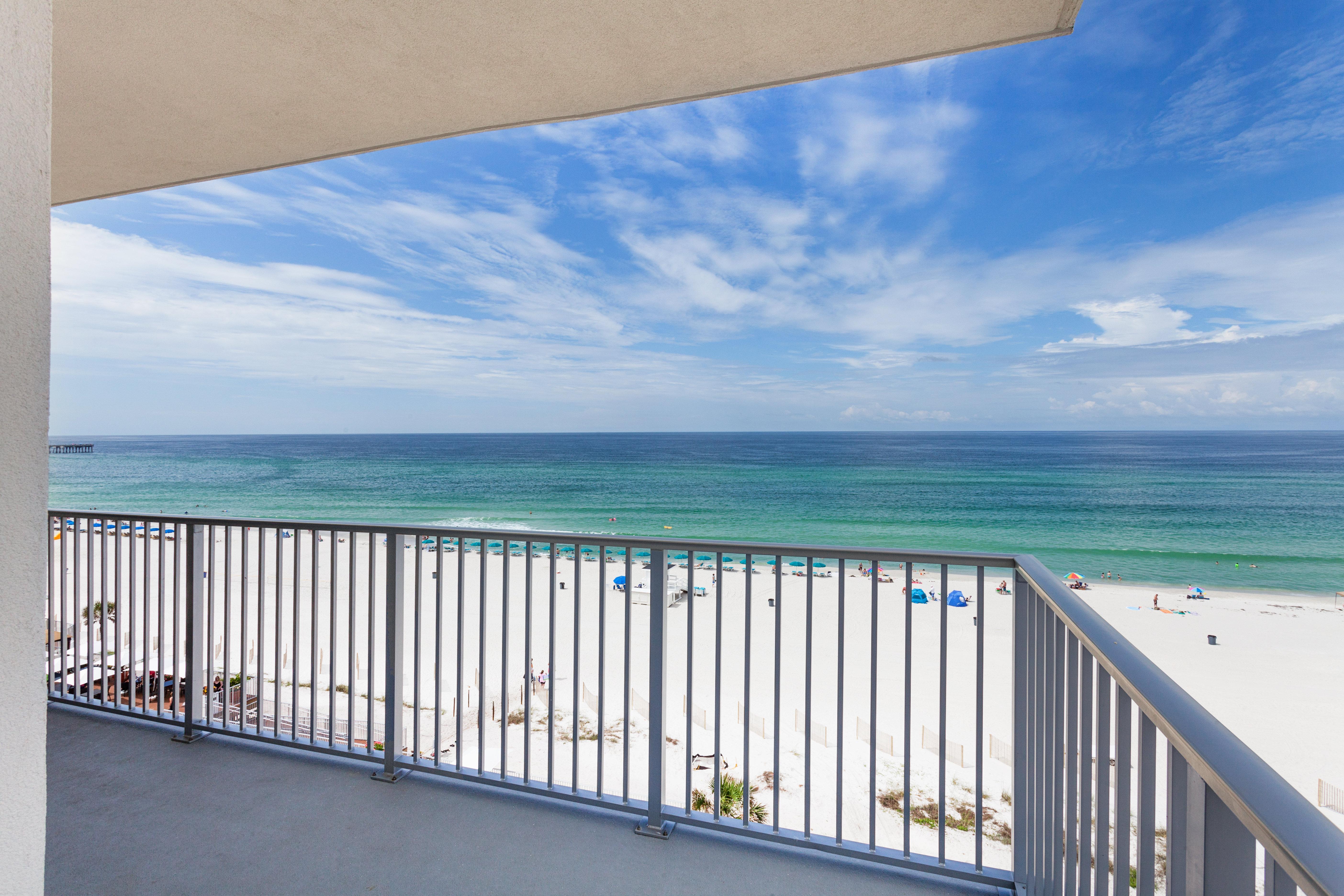 Holiday Inn Express & Suites Panama City Beach Beachfront By Ihg Buitenkant foto