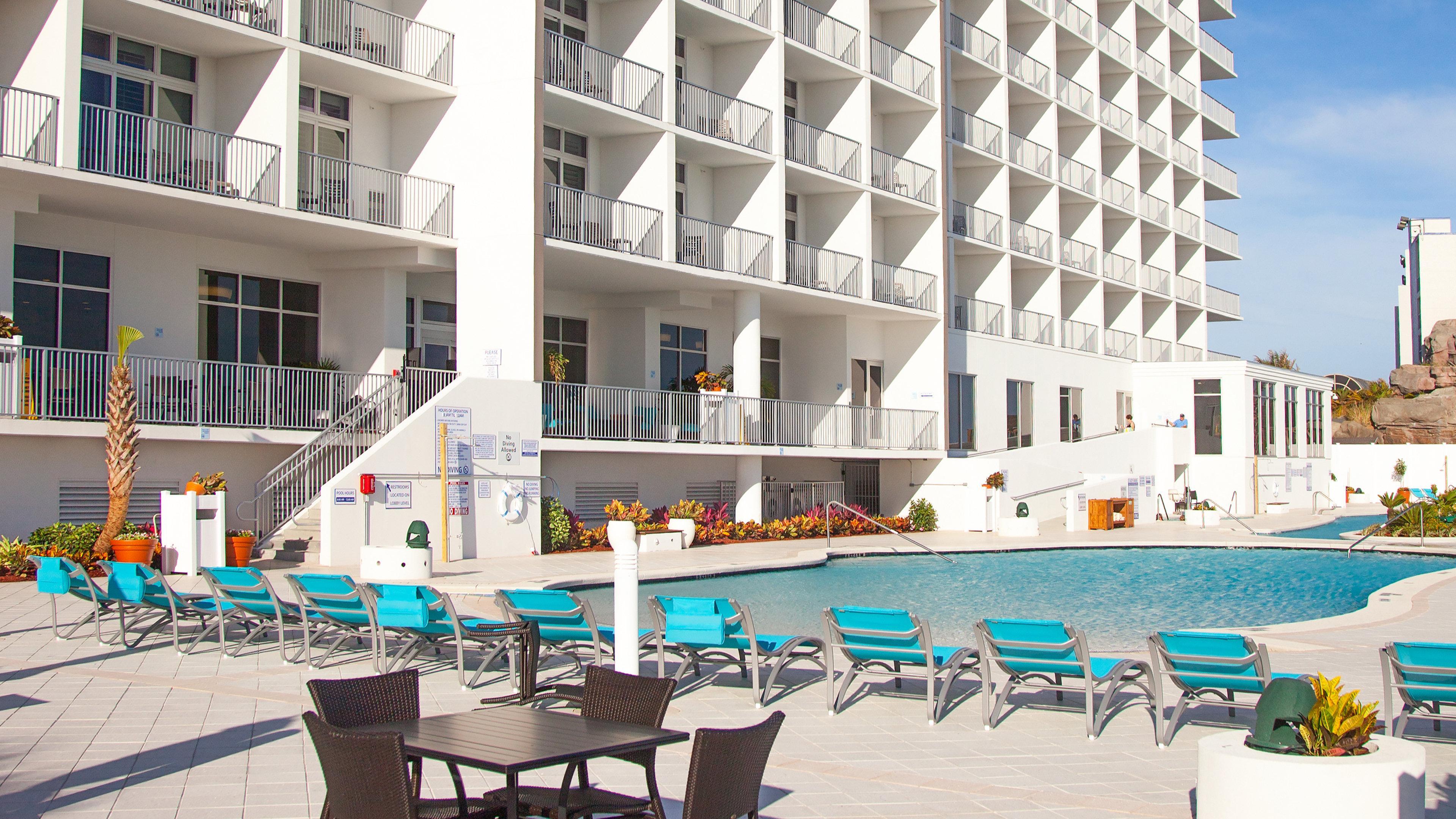Holiday Inn Express & Suites Panama City Beach Beachfront By Ihg Buitenkant foto