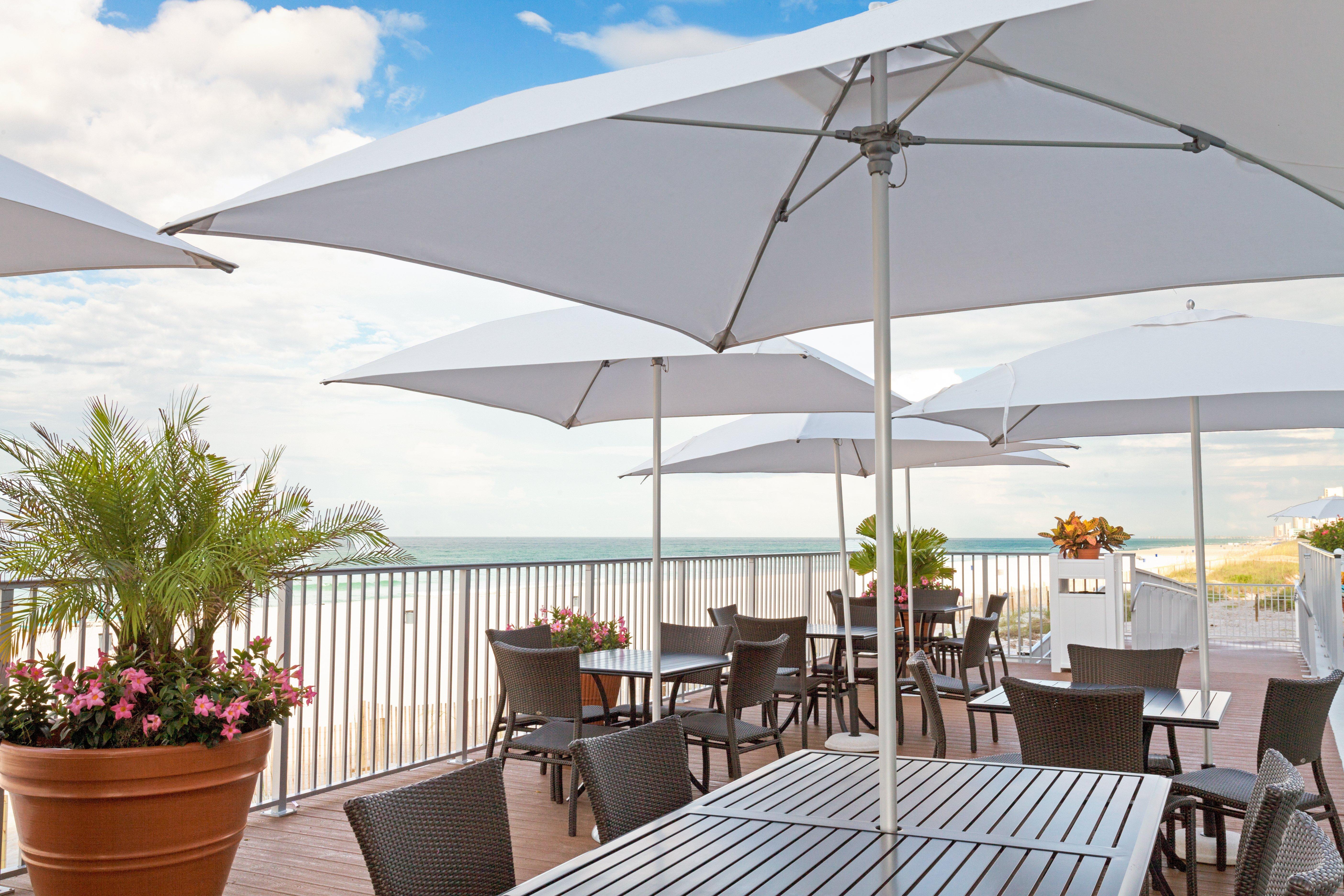 Holiday Inn Express & Suites Panama City Beach Beachfront By Ihg Buitenkant foto