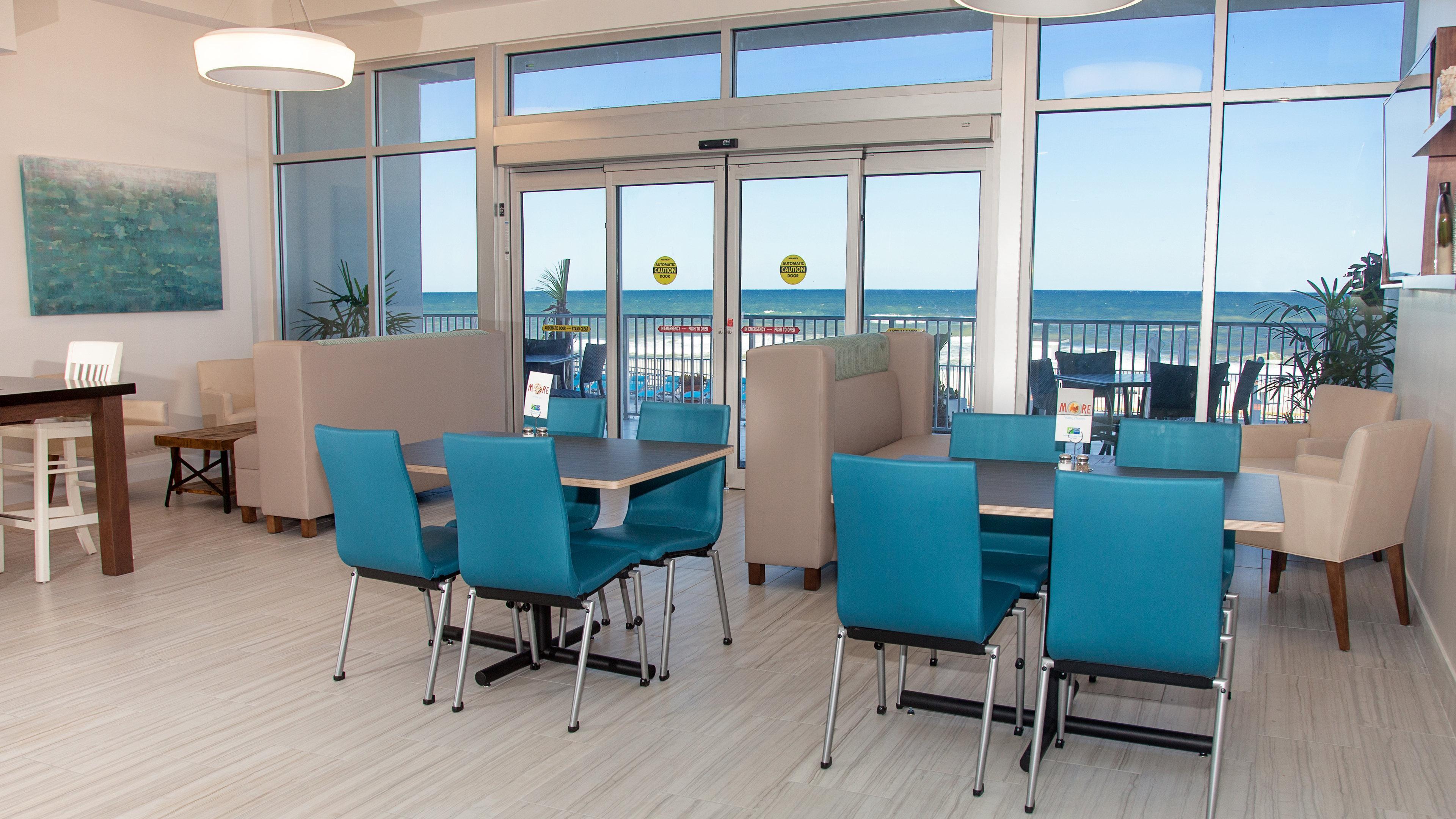 Holiday Inn Express & Suites Panama City Beach Beachfront By Ihg Buitenkant foto