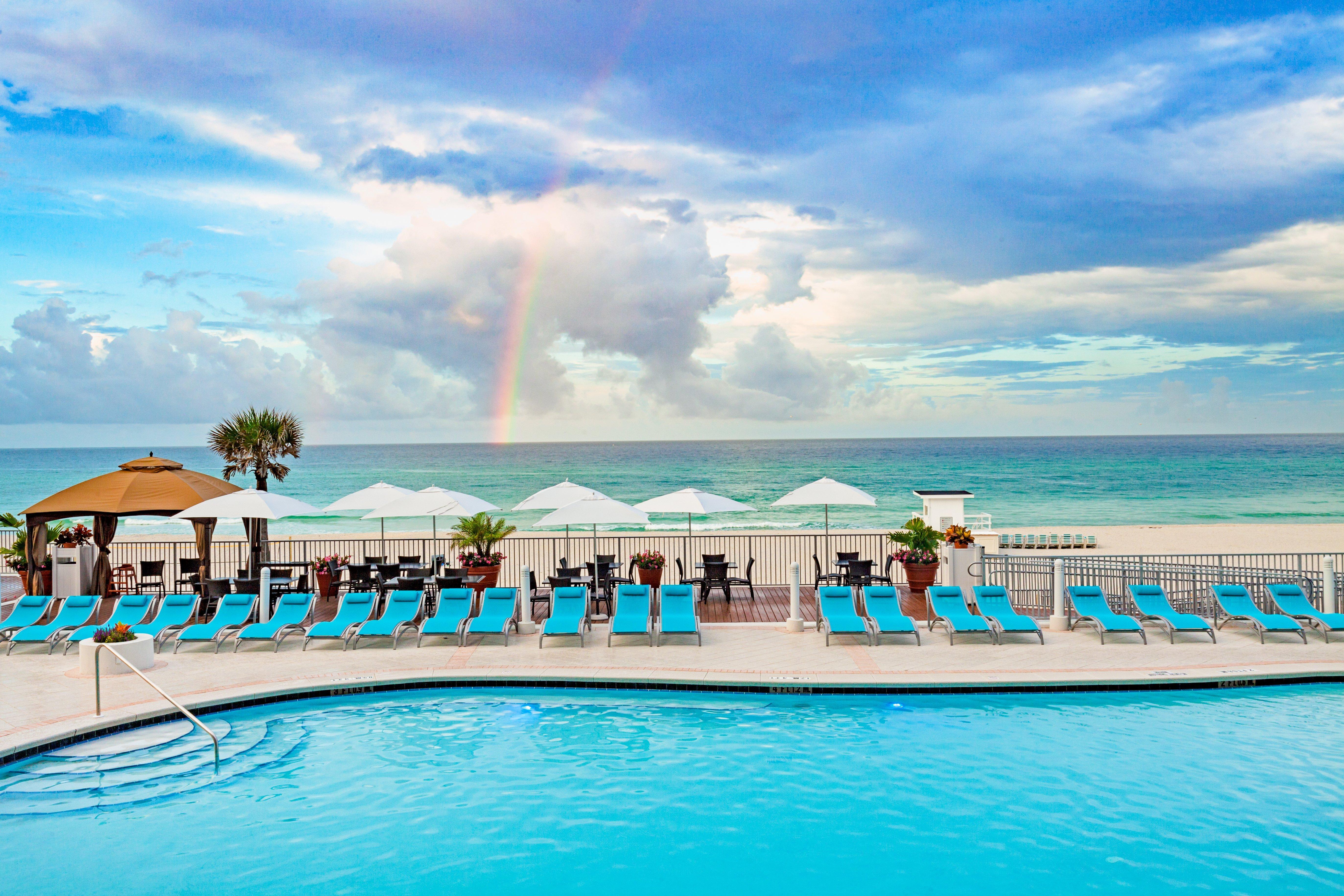 Holiday Inn Express & Suites Panama City Beach Beachfront By Ihg Buitenkant foto