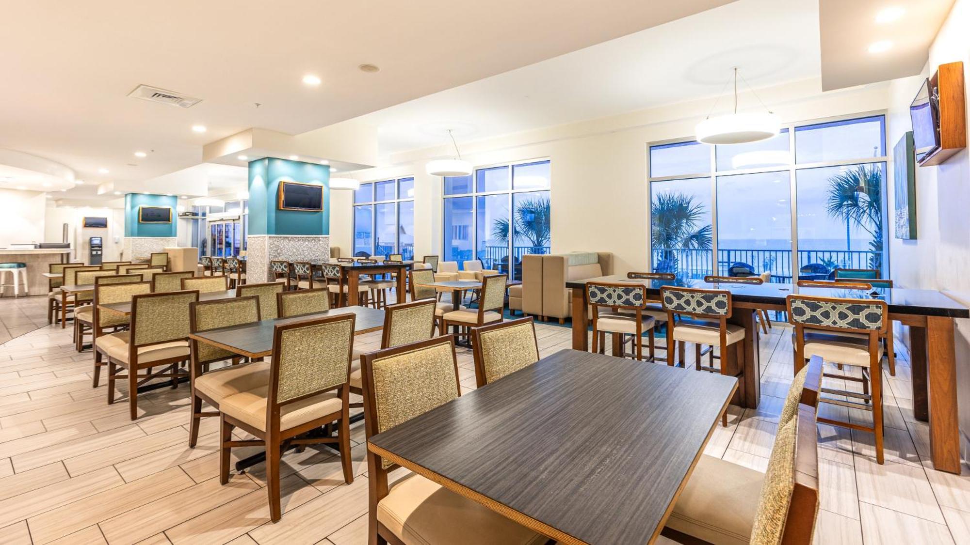 Holiday Inn Express & Suites Panama City Beach Beachfront By Ihg Buitenkant foto